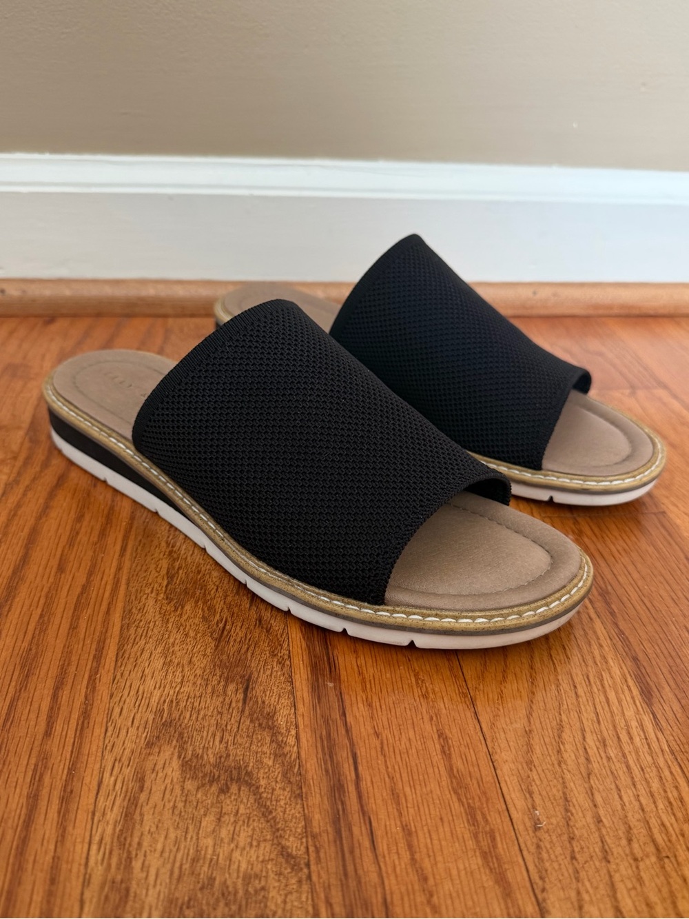 Kelly & Katie Sandals with Cushioned Footbed